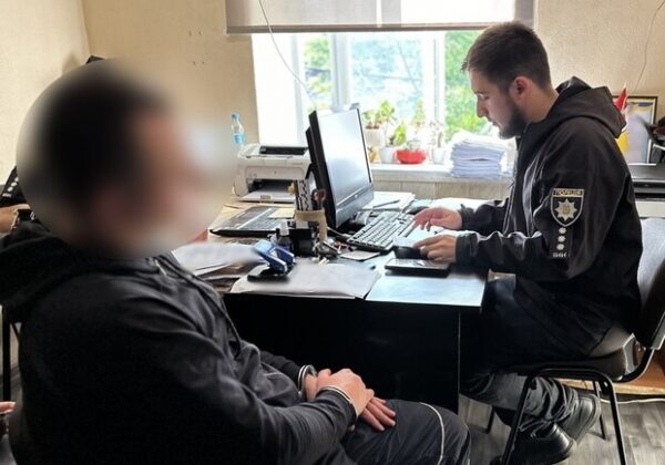 В Одессе молодой человек застрелил мужчину из-за замечания касательно громкой музыки В Одессе молодой человек застрелил мужчину из-за замечания касательно громкой музыки