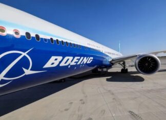 Одобрен пакет зарплат босса Boeing в размере 33 миллионов долларов