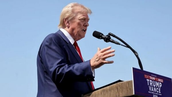 Новая постановка Трампа для поднятия рейтинга? Новая постановка Трампа для поднятия рейтинга?