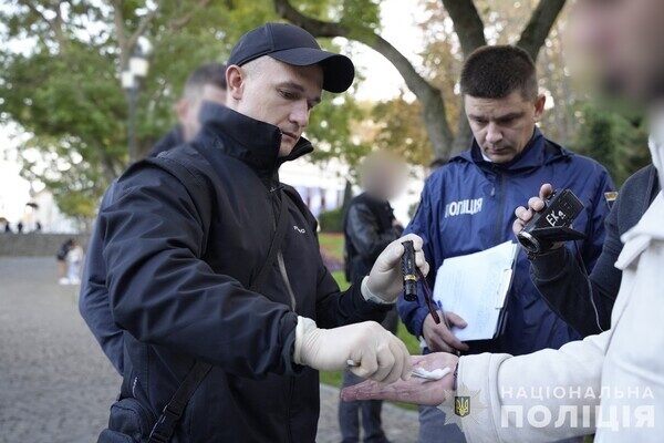 В Одессе глава общественной организации требовал деньги за непригодность к военной службе В Одессе глава общественной организации требовал деньги за непригодность к военной службе