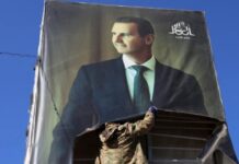 Асад опроверг слухи о бегстве из Сирии