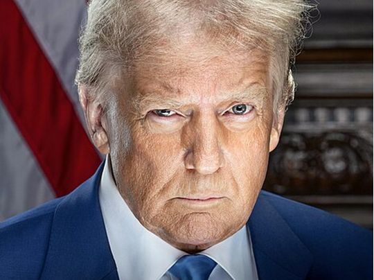Трамп назвав Зеленського диктатором і закликав поквапитися