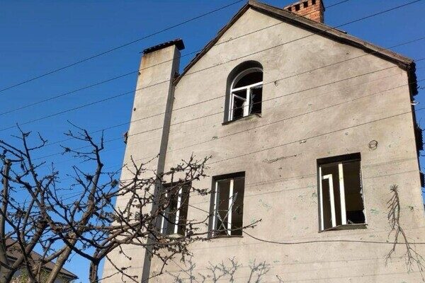 Пожары и пострадавшие в пригороде Одессы: последствия вечерней атаки БпЛА (обновлено) Пожары и пострадавшие в пригороде Одессы: последствия вечерней атаки БпЛА (обновлено)