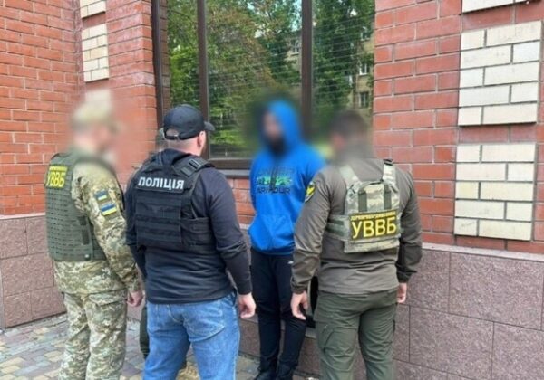 Торговля бронированием: одессит обещал за 3,5 тысячи долларов подкупить работников ТЦК Торговля бронированием: одессит обещал за 3,5 тысячи долларов подкупить работников ТЦК