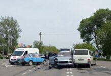 ДТП с участием трех автомобилей в Одесском районе: есть погибший