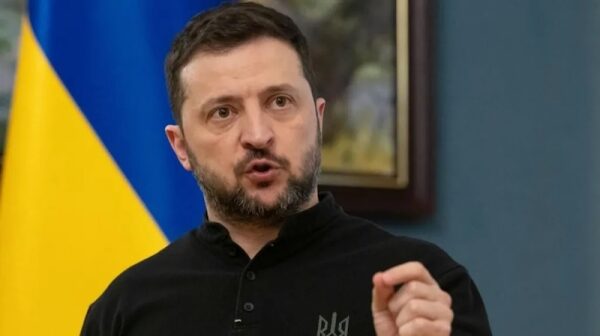Зеленский вызвал Путина на личную встречу в Стамбуле Зеленский вызвал Путина на личную встречу в Стамбуле