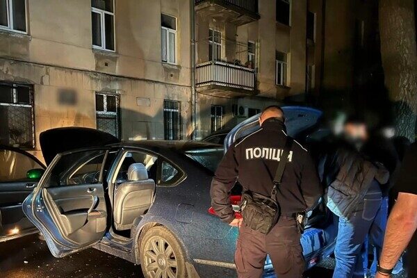Стрельба в центре Одессы: есть пострадавший, стрелка задержали Стрельба в центре Одессы: есть пострадавший, стрелка задержали