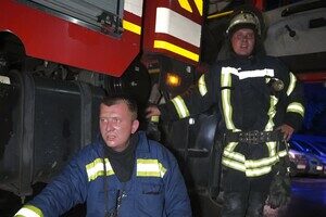 В Одесском районе горел ЖМ "Радужный": эвакуировали людей и спасали собак В Одесском районе горел ЖМ "Радужный": эвакуировали людей и спасали собак