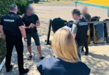 В Одесской области заведующий кладбищами требовал взятку за бронирование мест для захоронения