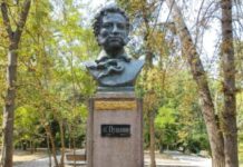 В Одесской области демонтируют памятник Пушкину: что с ним будет дальше