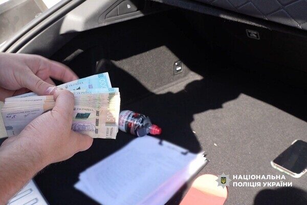 В Одессе разоблачили преступную группу с участием адвоката: подробности В Одессе разоблачили преступную группу с участием адвоката: подробности