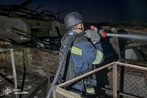 Ночная атака БпЛА на Одесчину: под ударом оказалось фермерское хозяйство (обновлено) Ночная атака БпЛА на Одесчину: под ударом оказалось фермерское хозяйство (обновлено)