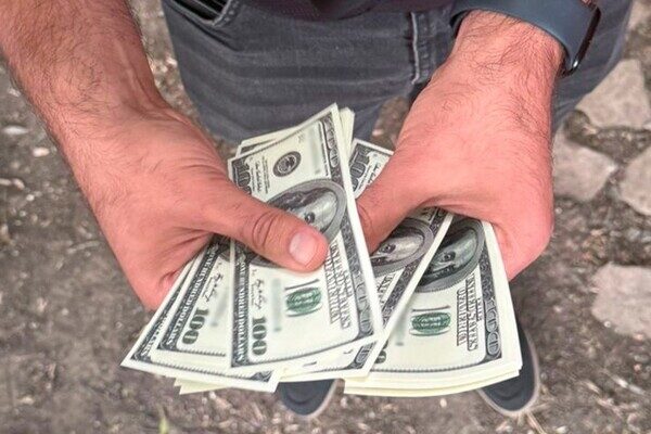 Права за две тысячи долларов: в Одессе молодой человек зарабатывал на услугах сервисных центров Права за две тысячи долларов: в Одессе молодой человек зарабатывал на услугах сервисных центров