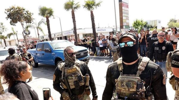 Верховный суд США отменил ограничения на иммиграционные операции в Лос-Анджелесе Верховный суд США отменил ограничения на иммиграционные операции в Лос-Анджелесе