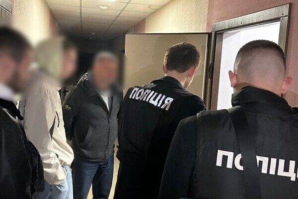 Экс-мэру Одессы Труханову грозит до восьми лет тюрьмы: подробности от полиции Экс-мэру Одессы Труханову грозит до восьми лет тюрьмы: подробности от полиции