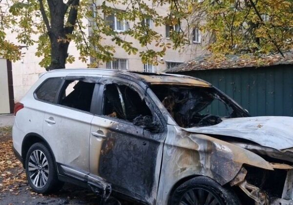 Поджог автомобилей на Черемушках в Одессе: полицейские задержали виновного Поджог автомобилей на Черемушках в Одессе: полицейские задержали виновного
