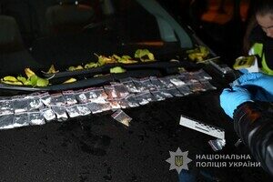 Поджог автомобилей на Черемушках в Одессе: полицейские задержали виновного Поджог автомобилей на Черемушках в Одессе: полицейские задержали виновного