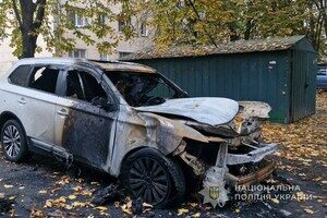 Поджог автомобилей на Черемушках в Одессе: полицейские задержали виновного Поджог автомобилей на Черемушках в Одессе: полицейские задержали виновного