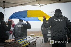 Погиб на востоке Украины: в Одессе простились с полицейским Николаем Яковенко Погиб на востоке Украины: в Одессе простились с полицейским Николаем Яковенко