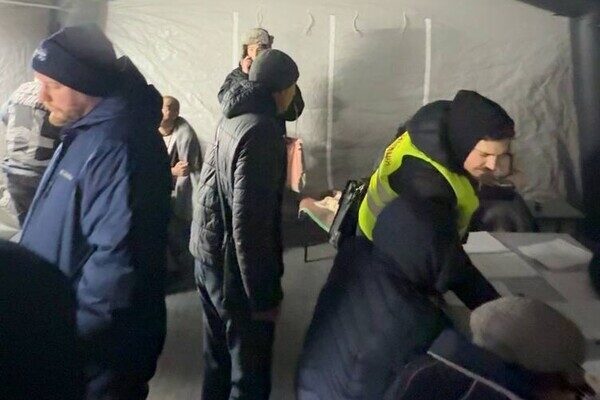 В Одессе БпЛА попали в многоэтажки: среди пострадавших дети, в том числе младенец (обновлено) В Одессе БпЛА попали в многоэтажки: среди пострадавших дети, в том числе младенец (обновлено)