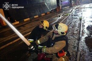 Дроново-баллистический удар по двум портам Одесчины: получило повреждения судно, есть пострадавший Дроново-баллистический удар по двум портам Одесчины: получило повреждения судно, есть пострадавший