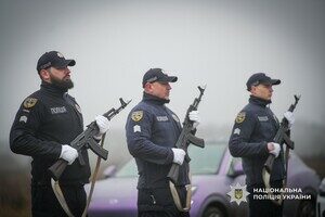 Погиб на востоке Украины: в Одессе простились с полицейским Николаем Яковецким Погиб на востоке Украины: в Одессе простились с полицейским Николаем Яковецким