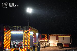 РФ нанесла удар по многоэтажке в Одесском районе: пострадал мужчина РФ нанесла удар по многоэтажке в Одесском районе: пострадал мужчина