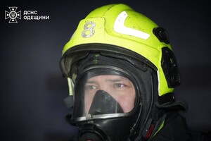 РФ нанесла удар по многоэтажке в Одесском районе: пострадал мужчина РФ нанесла удар по многоэтажке в Одесском районе: пострадал мужчина