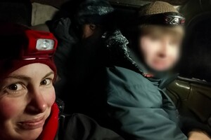 Ночевал в лесу и обморозил ноги: в Карпатах спасли туриста из Одессы Ночевал в лесу и обморозил ноги: в Карпатах спасли туриста из Одессы