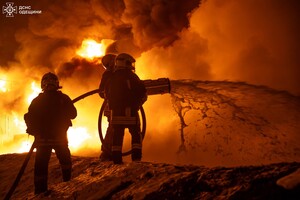 Ночью РФ атаковала Одессу БПЛА: есть повреждения домов и железнодорожных объектов Ночью РФ атаковала Одессу БПЛА: есть повреждения домов и железнодорожных объектов