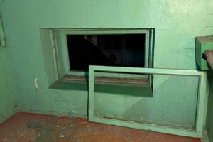 Ночью РФ атаковала Одессу БПЛА: есть повреждения домов и железнодорожных объектов Ночью РФ атаковала Одессу БПЛА: есть повреждения домов и железнодорожных объектов