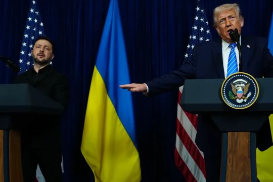 Трамп тисне на Київ і вимагає поступок для прискорення завершення війни