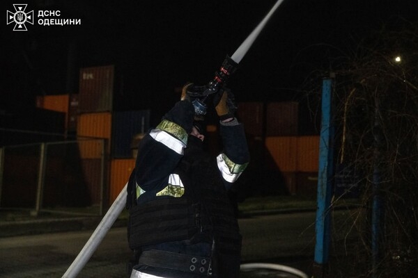 РФ нанесла удар по Одесчине: среди пострадавших трехлетняя девочка (обновлено) РФ нанесла удар по Одесчине: среди пострадавших трехлетняя девочка (обновлено)