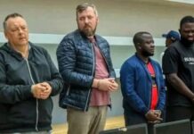Двое россиян предстанут перед судом в Анголе по обвинению во вмешательстве в выборы