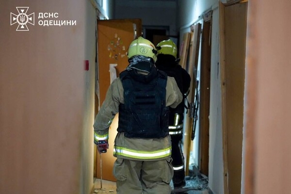 РФ ударила по Одессе ракетами и дронами: есть погибшие и десятки пострадавших (обновлено) РФ ударила по Одессе ракетами и дронами: есть погибшие и десятки пострадавших (обновлено)