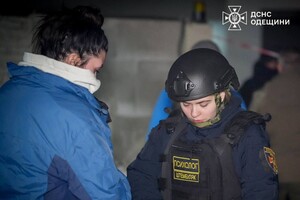 РФ ударила по Одессе ракетами и дронами: есть погибшие и десятки пострадавших (обновлено) РФ ударила по Одессе ракетами и дронами: есть погибшие и десятки пострадавших (обновлено)