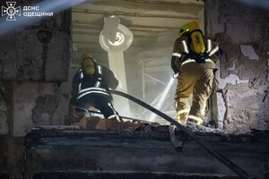 Ночной удар по жилому сектору Одессы: пострадали люди Ночной удар по жилому сектору Одессы: пострадали люди