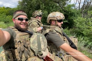 Полицейские Одесчины защищают Донбасс: кадры боевой работы на передовой Полицейские Одесчины защищают Донбасс: кадры боевой работы на передовой
