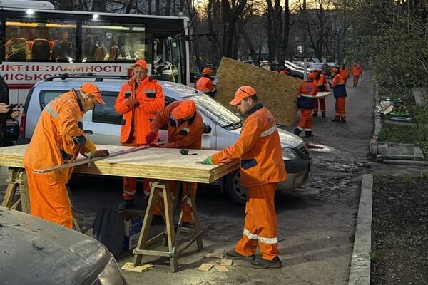 Ночной удар по жилому сектору Одессы: пострадали люди Ночной удар по жилому сектору Одессы: пострадали люди