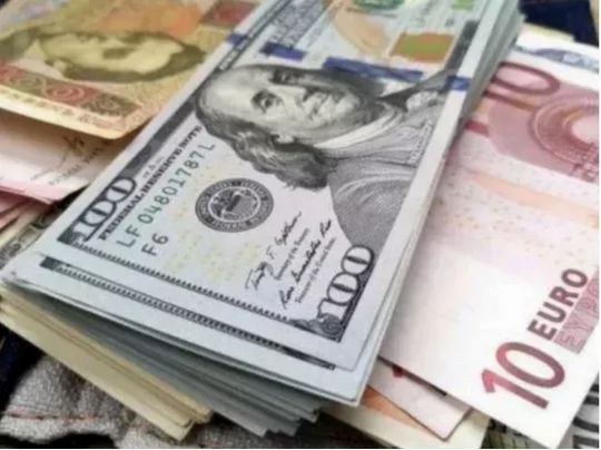 Не дорожче 52 гривень: банкір дав прогноз курсу валют