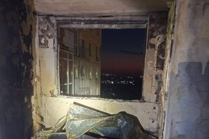 РФ обстреляла жилые дома в Хаджибейском районе Одессы: пострадали люди РФ обстреляла жилые дома в Хаджибейском районе Одессы: пострадали люди