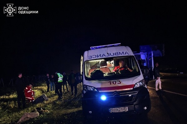 В Одесском районе после ДТП горели автомобили: погиб человек, есть пострадавшие В Одесском районе после ДТП горели автомобили: погиб человек, есть пострадавшие