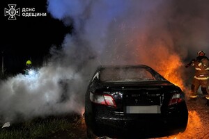 В Одесском районе после ДТП горели автомобили: погиб человек, есть пострадавшие В Одесском районе после ДТП горели автомобили: погиб человек, есть пострадавшие
