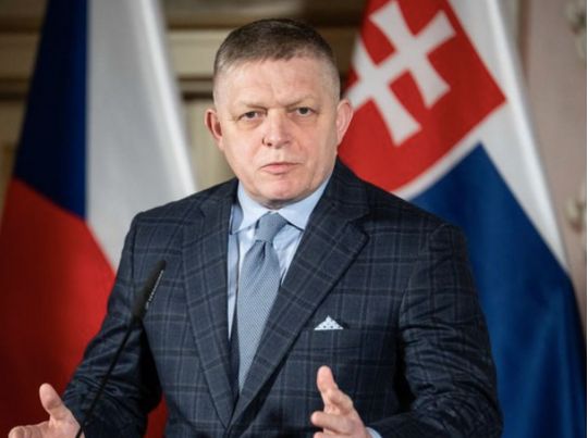 Фіцо везе путіну послання від Зеленського — ЗМІ